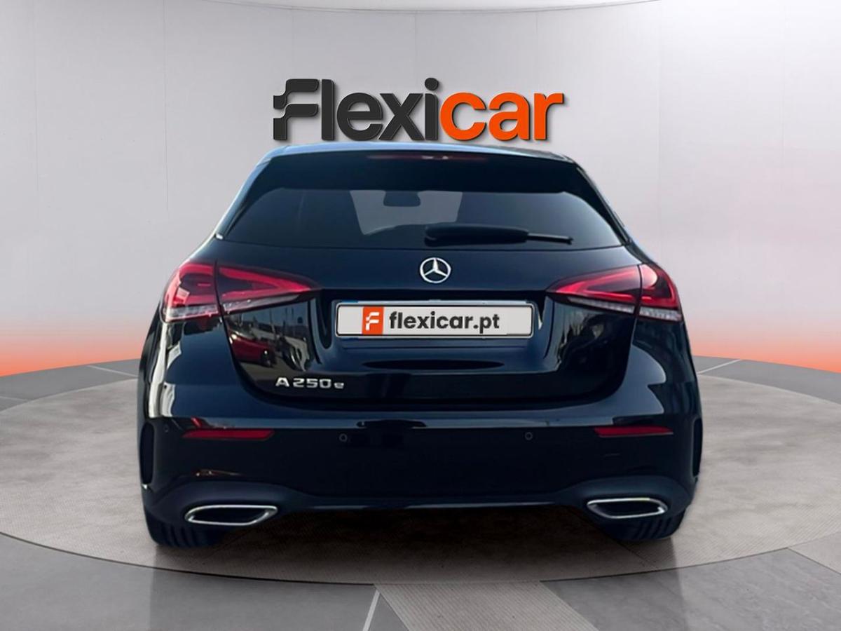 mercedes-benz-classe-a-2021-hibrido-a-gasolina-1332cc