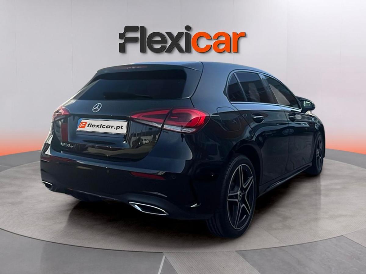 mercedes-benz-classe-a-2021-hibrido-a-gasolina-1332cc