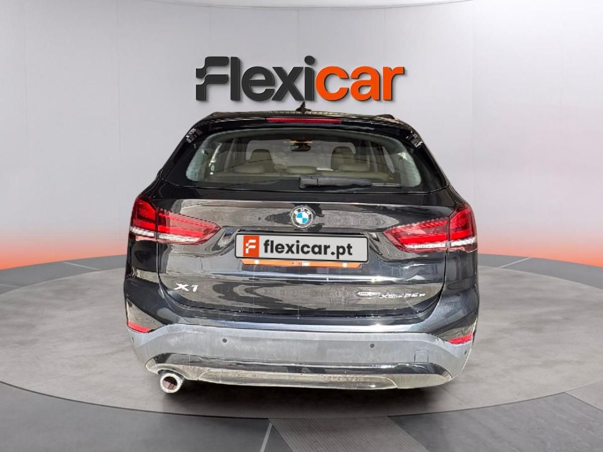 bmw-x1-2021-hibrido-a-gasolina-1499cc