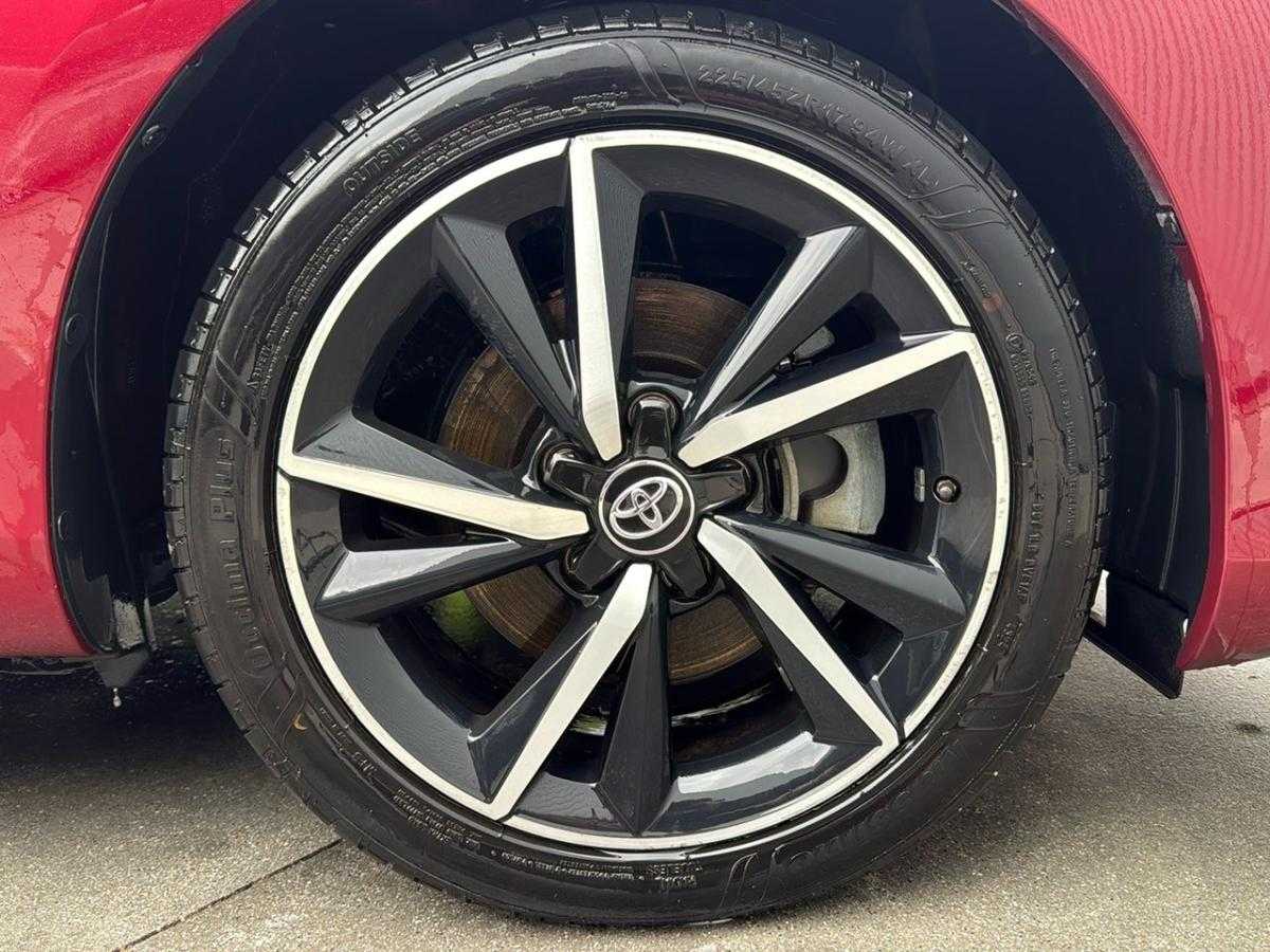 toyota-auris-2017-hibrido-a-gasolina-1798cc