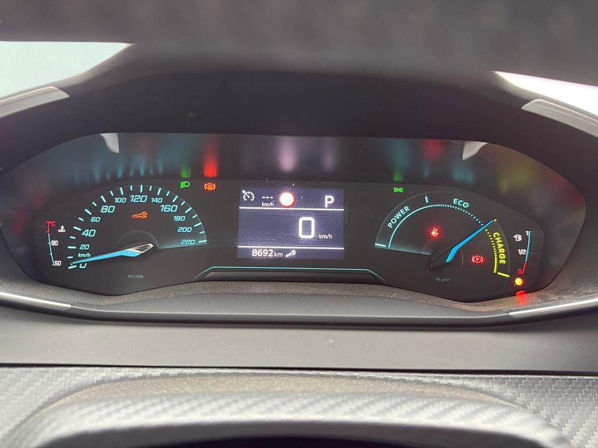 peugeot-208-2025-hibrido-a-gasolina-1199cc