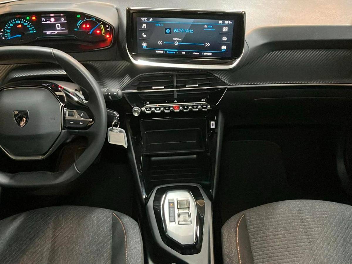 peugeot-208-2025-hibrido-a-gasolina-110cc