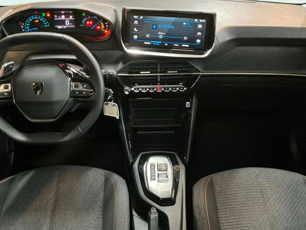 peugeot-208-2025-hibrido-a-gasolina-110cc
