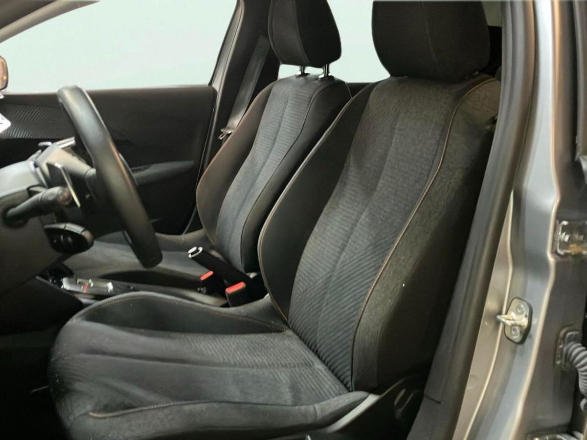 peugeot-208-2025-hibrido-a-gasolina-110cc
