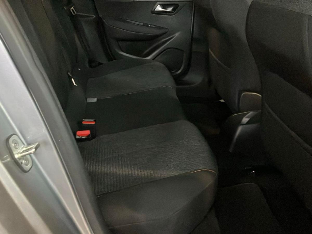 peugeot-208-2025-hibrido-a-gasolina-110cc