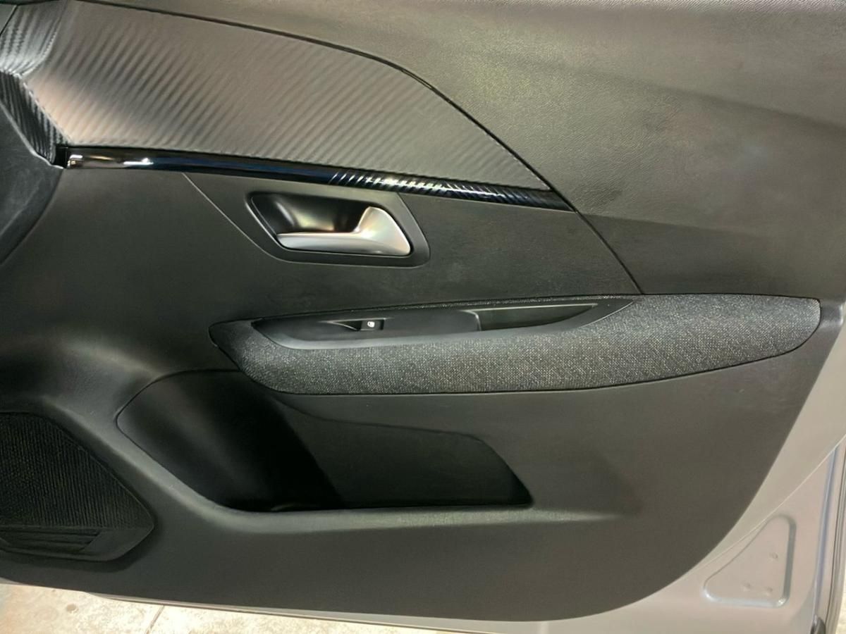 peugeot-208-2025-hibrido-a-gasolina-110cc