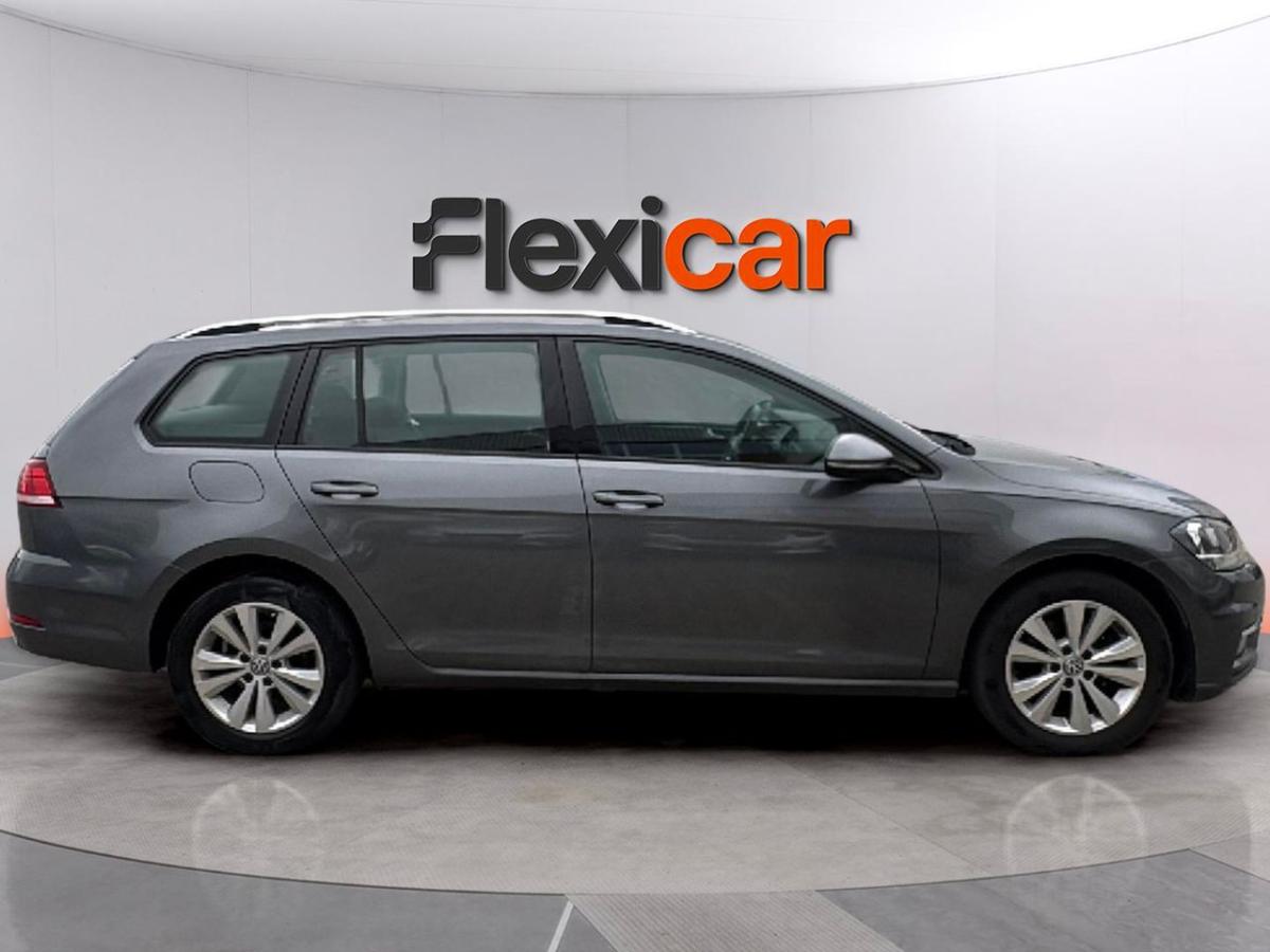 volkswagen-golf-variant-2018-diesel-1598cc