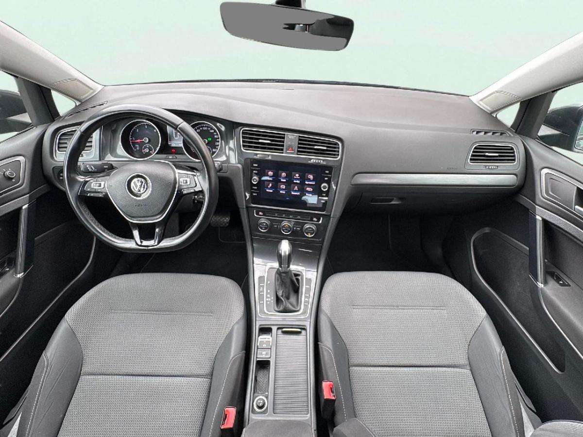 volkswagen-golf-variant-2018-diesel-1598cc
