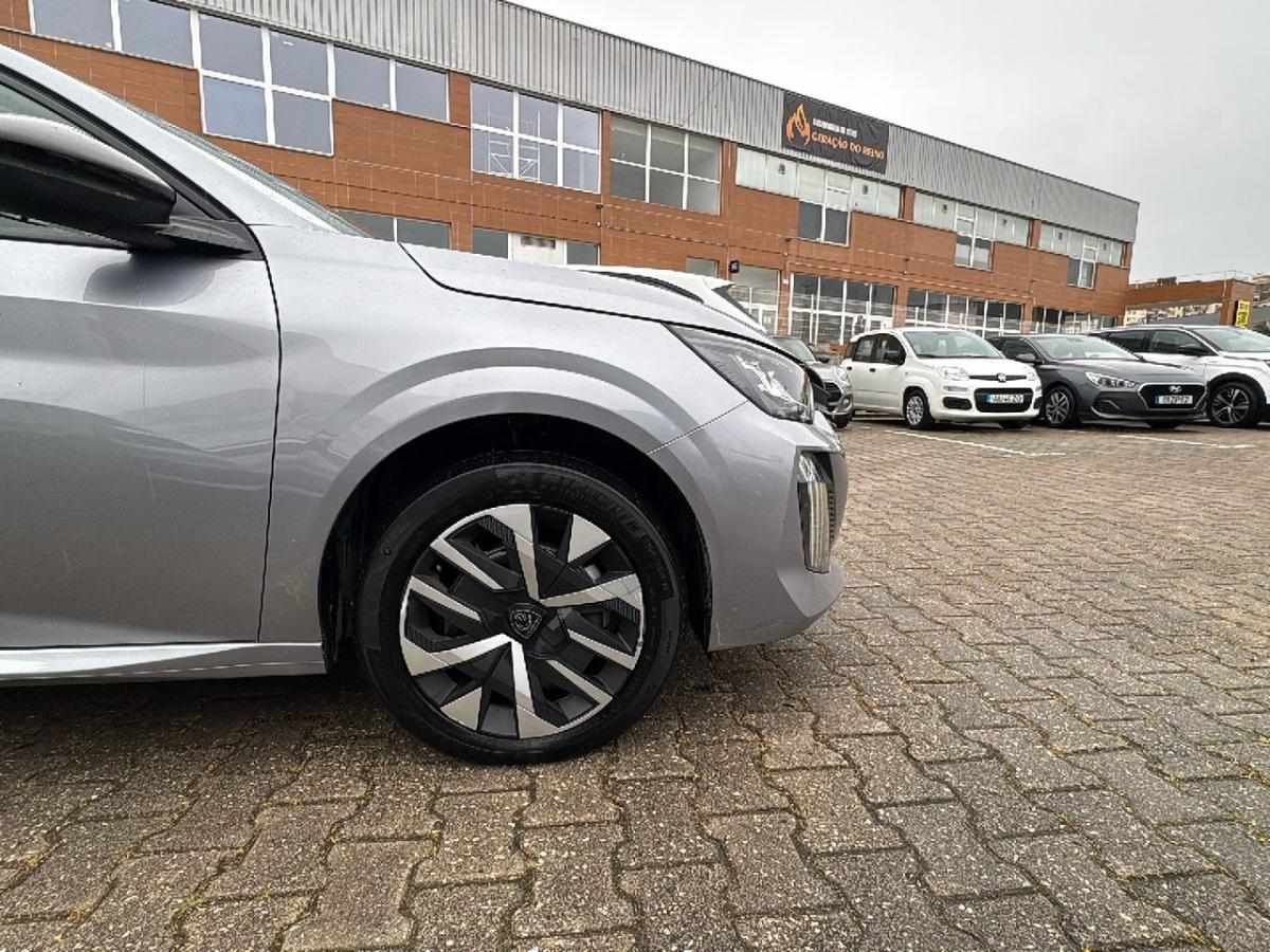 peugeot-208-2025-hibrido-a-gasolina-1199cc