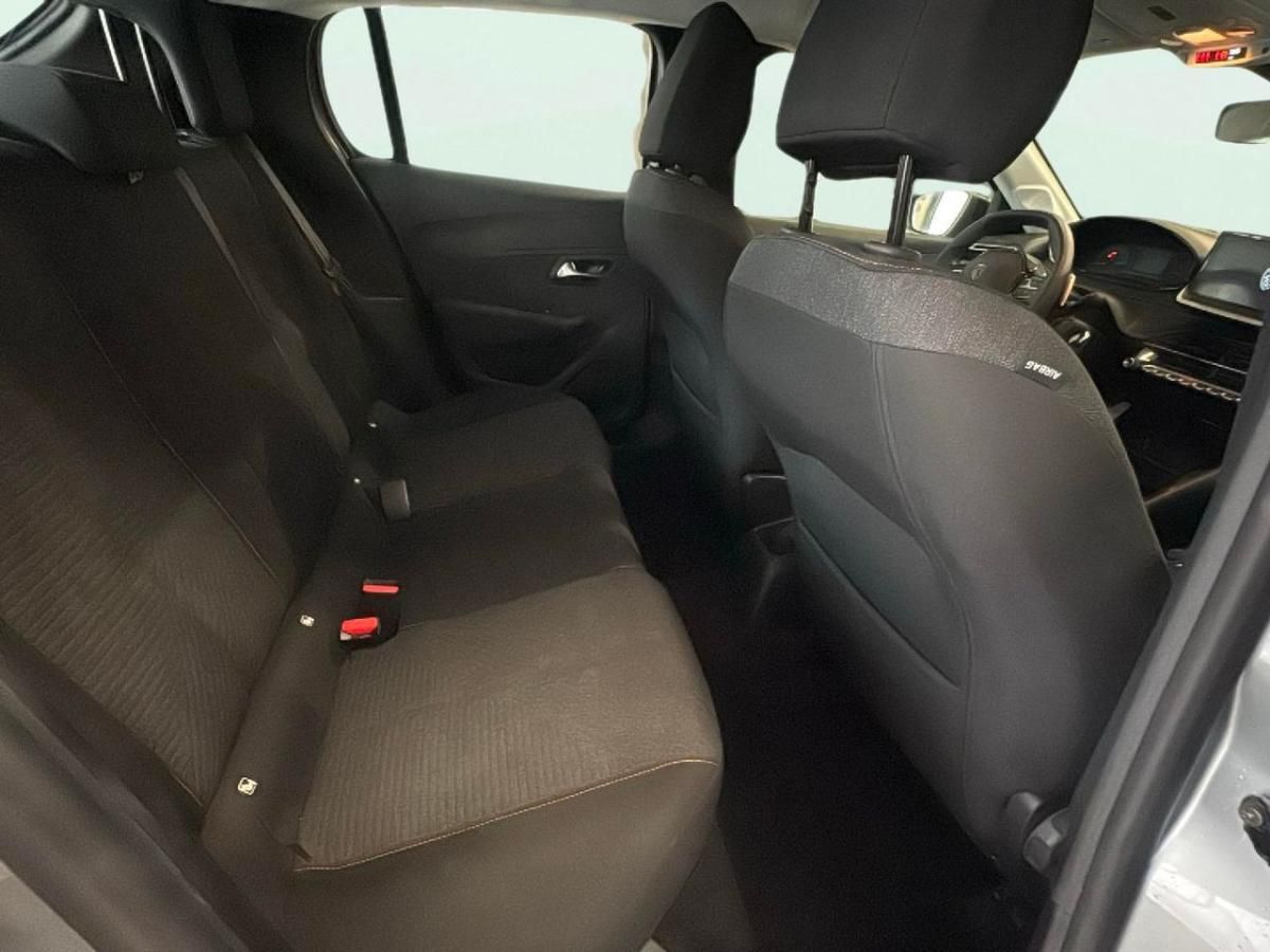 peugeot-208-2025-hibrido-a-gasolina-1199cc