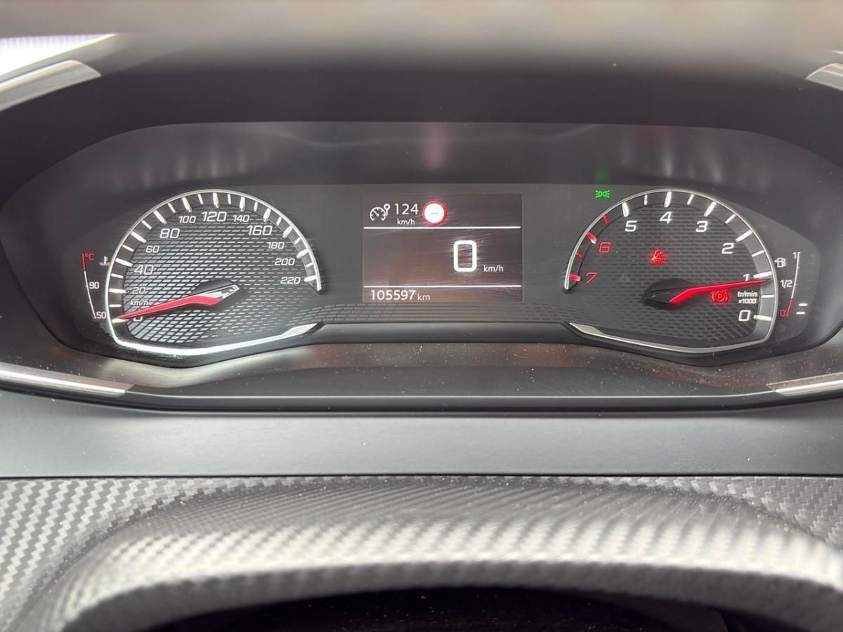 peugeot-2008-2022-diesel-1499cc