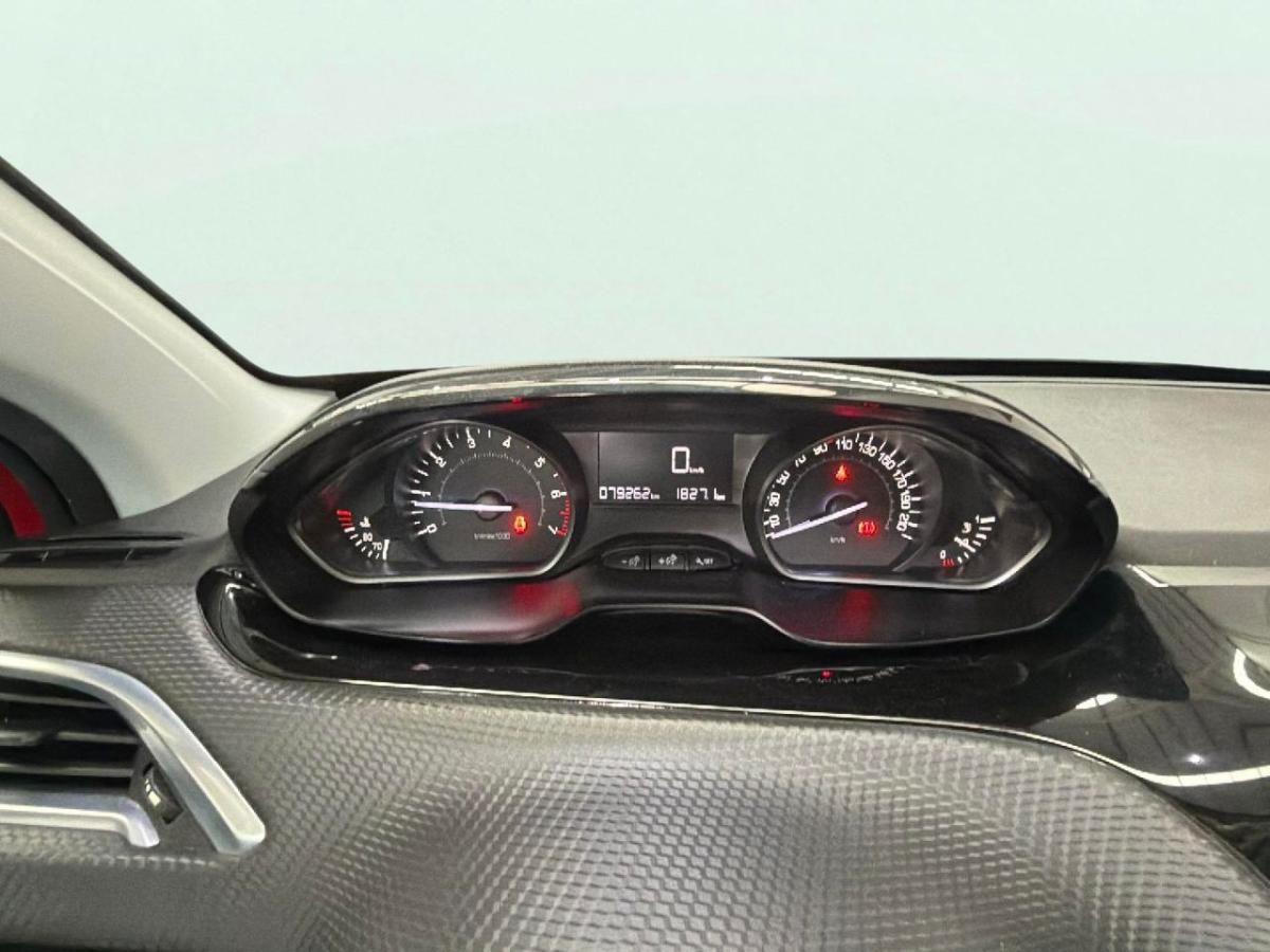 peugeot-2008-2017-gasolina-1199cc