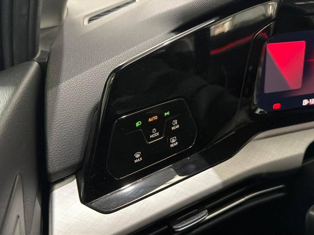 volkswagen-golf-2023-gasolina-999cc