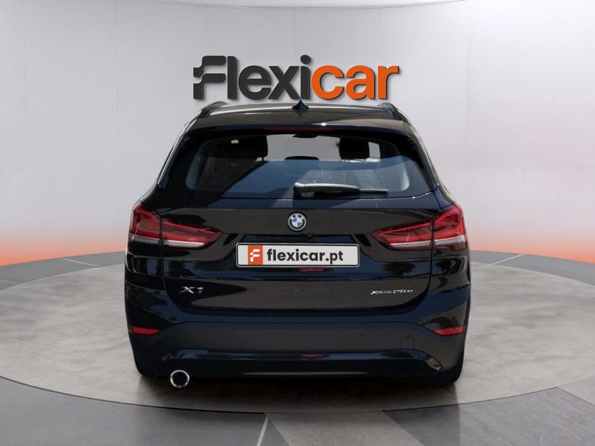bmw-x1-2022-hibrido-a-gasolina-1499cc