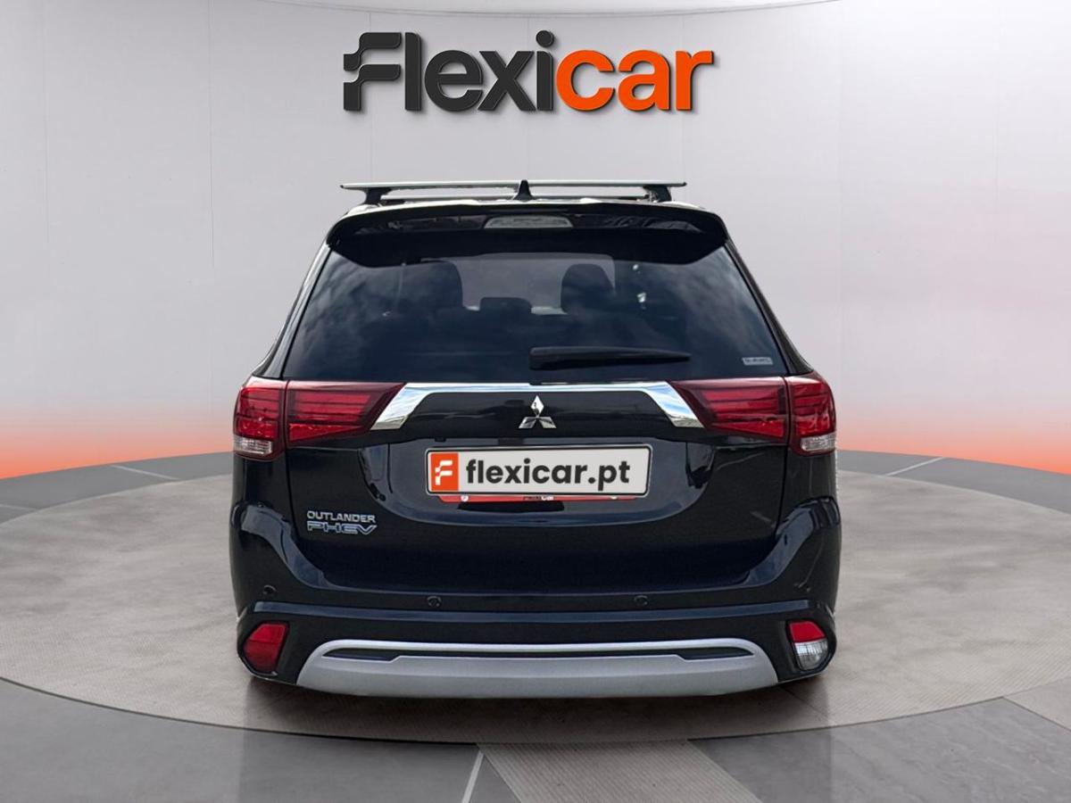 mitsubishi-outlander-2019-hibrido-a-gasolina-2360cc