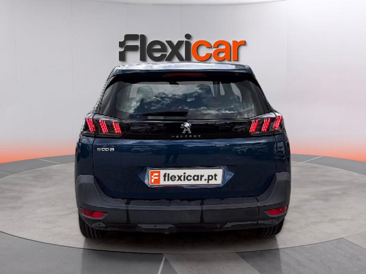 peugeot-5008-2021-gasolina-1199cc