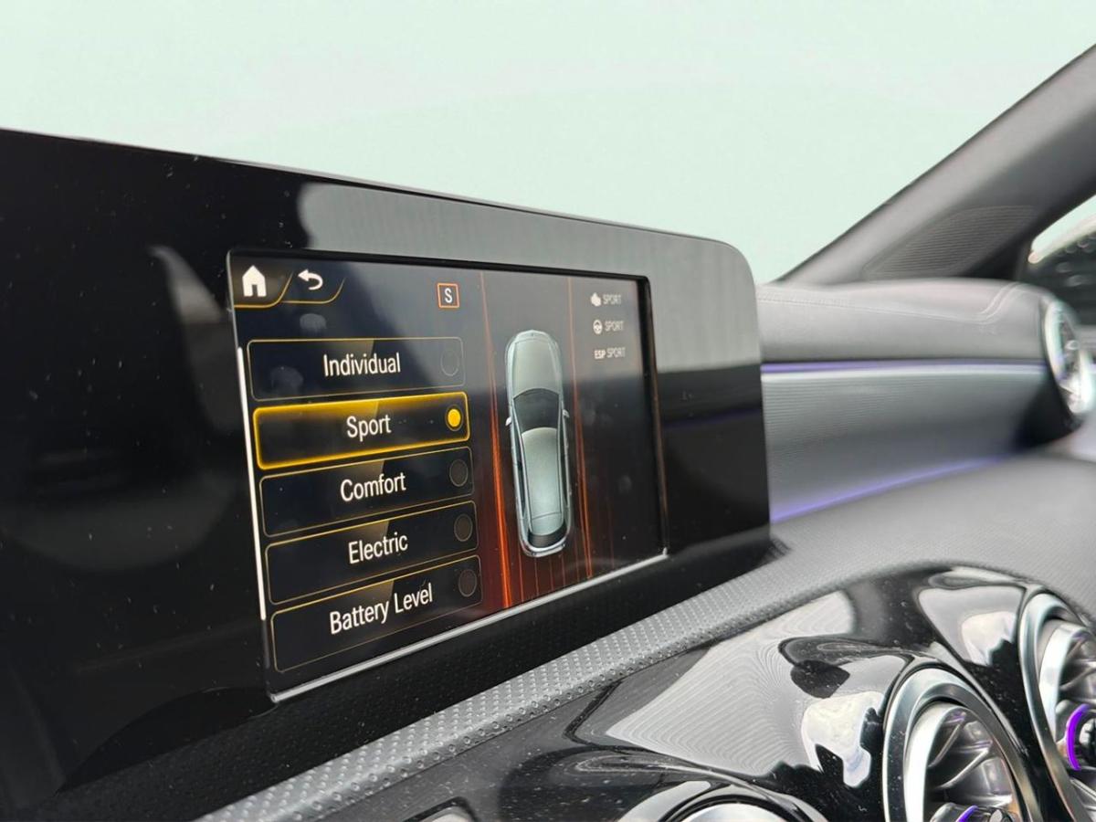 mercedes-benz-classe-a-2021-hibrido-a-gasolina-1332cc