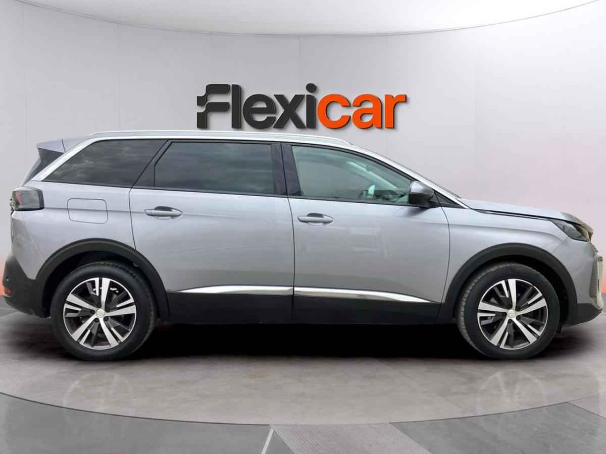 peugeot-5008-2021-diesel-1499cc