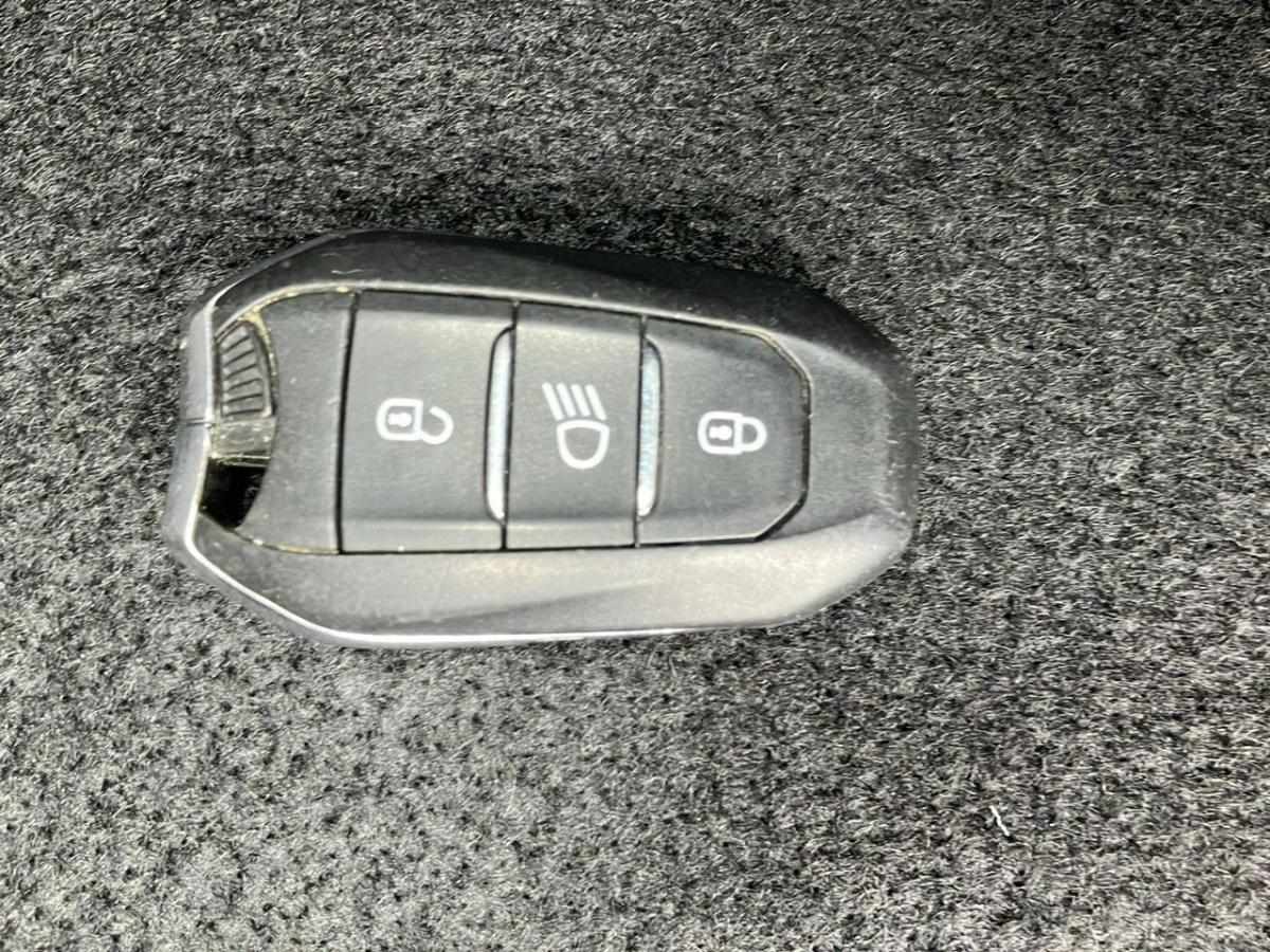 peugeot-5008-2021-diesel-1499cc