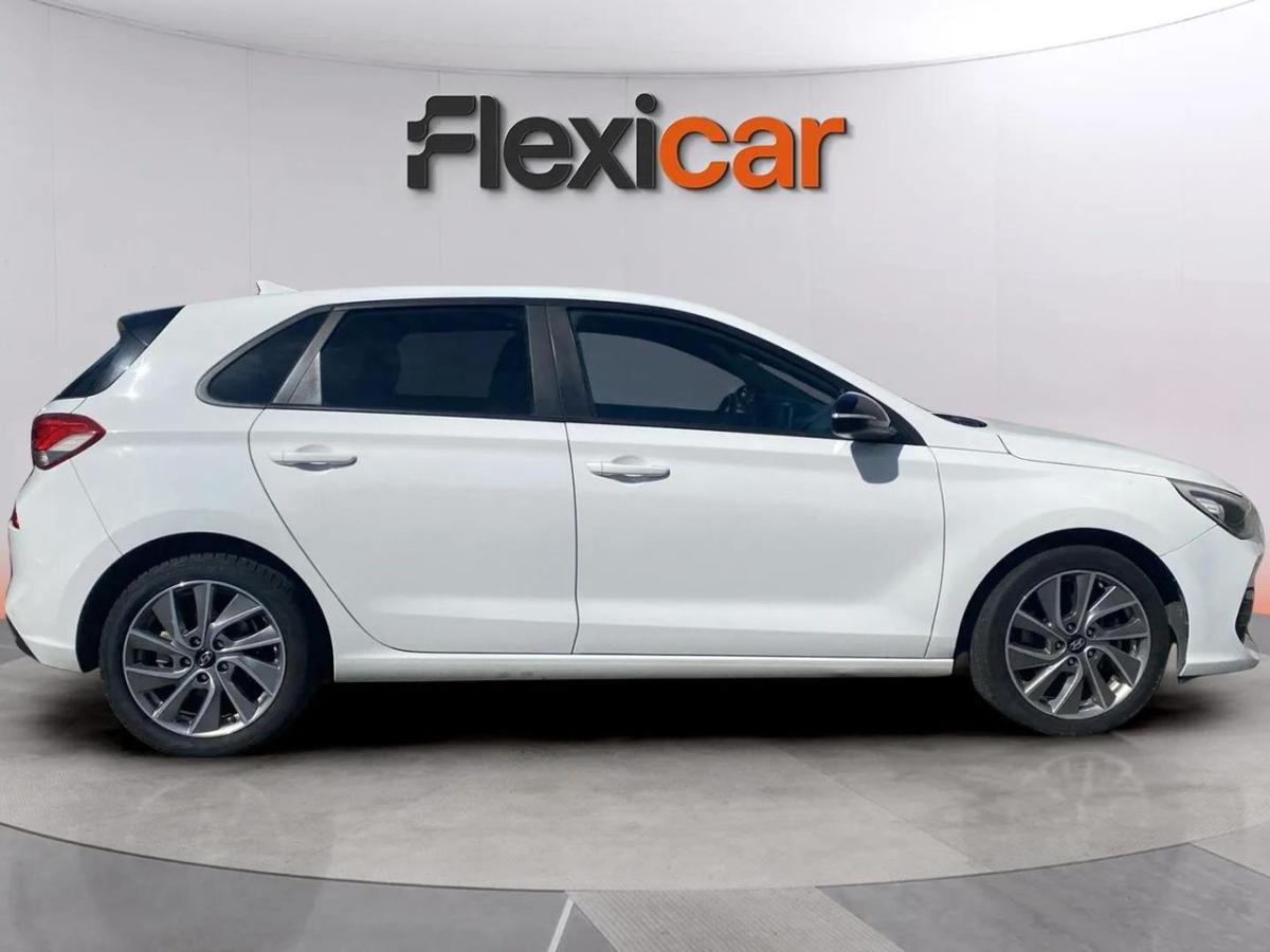 hyundai-i30-2018-diesel-1598cc