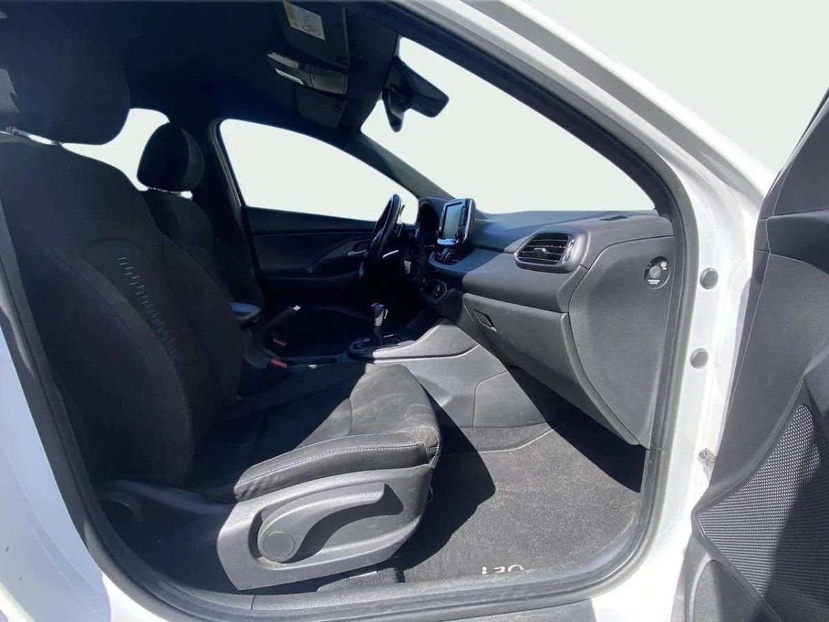 hyundai-i30-2018-diesel-1598cc