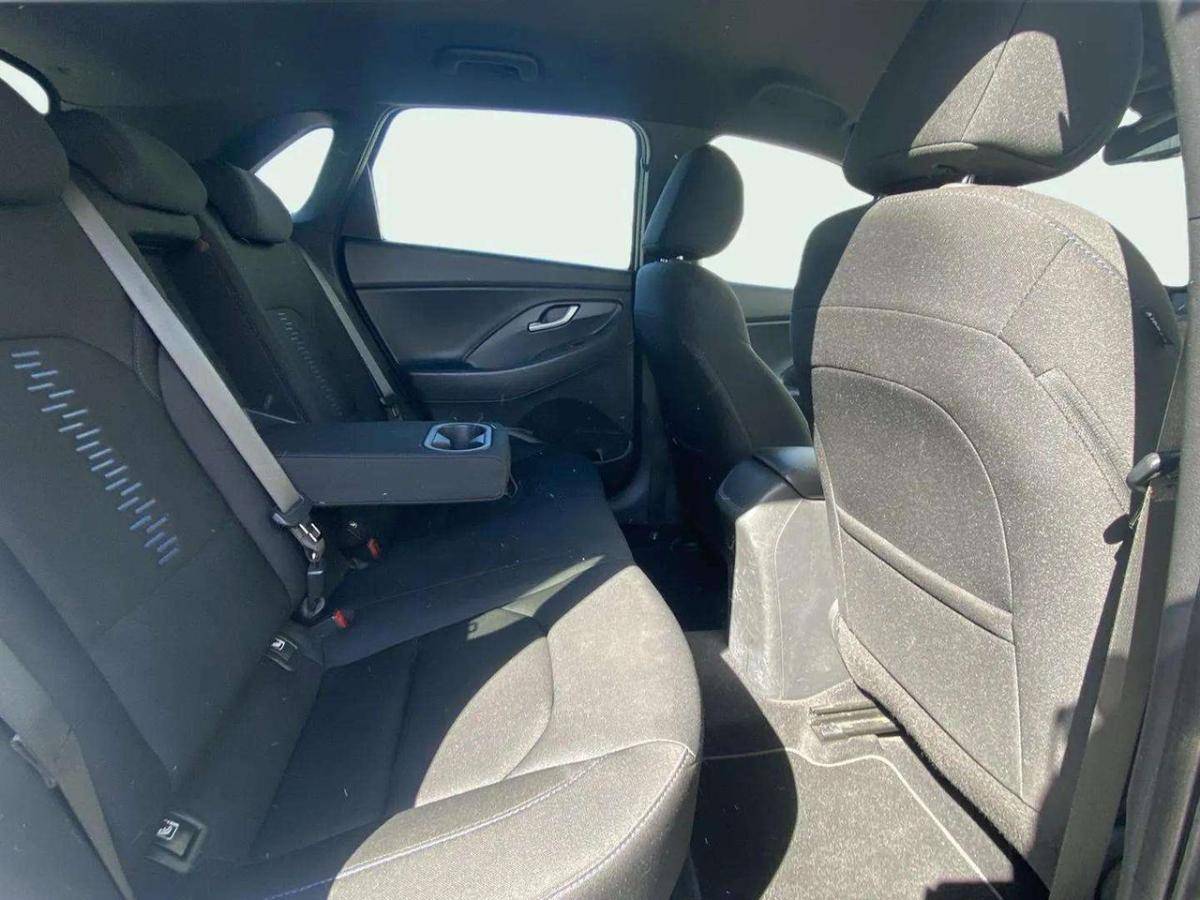 hyundai-i30-2018-diesel-1598cc
