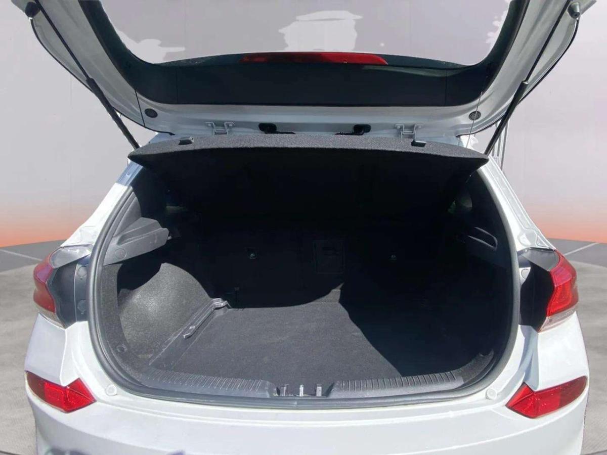 hyundai-i30-2018-diesel-1598cc