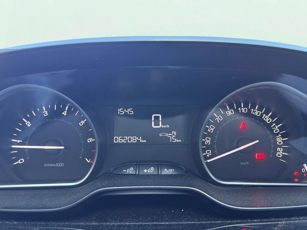 peugeot-208-2018-gasolina-1199cc