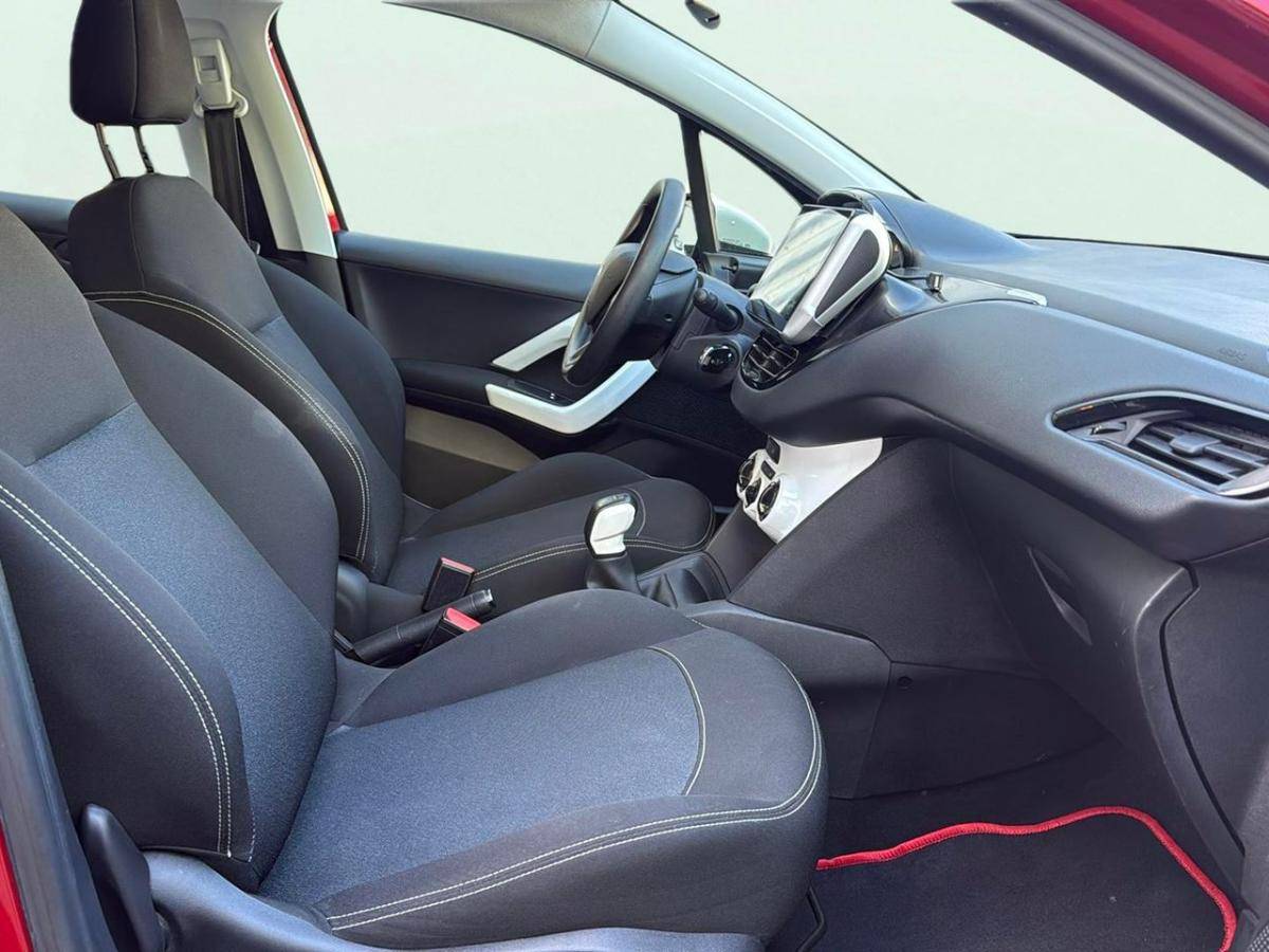 peugeot-208-2018-gasolina-1199cc