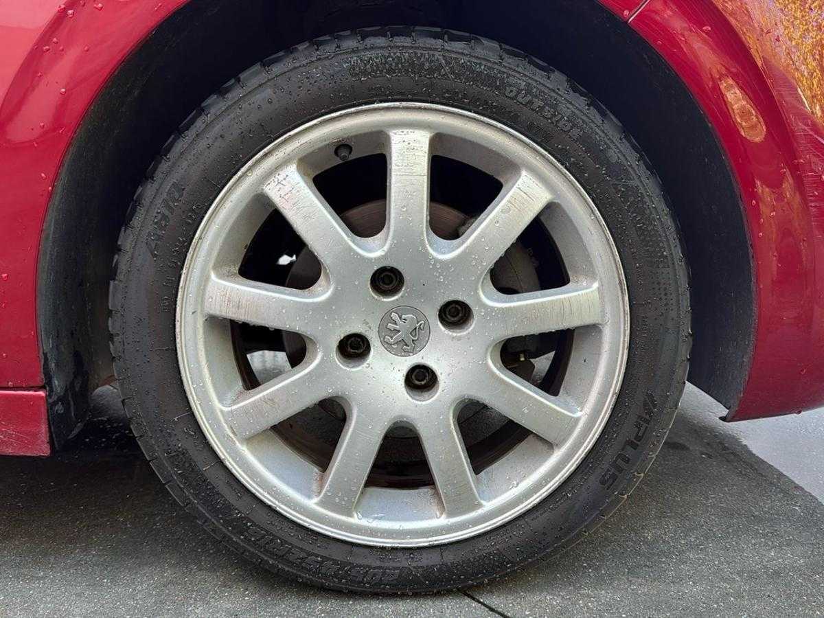 peugeot-208-2018-gasolina-1199cc
