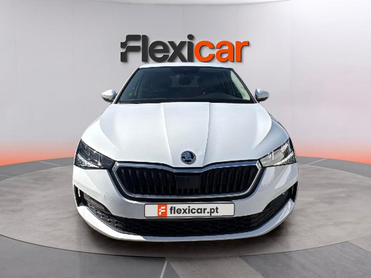 skoda-scala-2022-gasolina-999cc