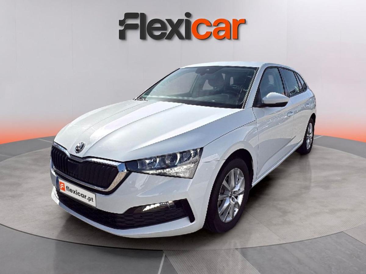 skoda-scala-2022-gasolina-999cc