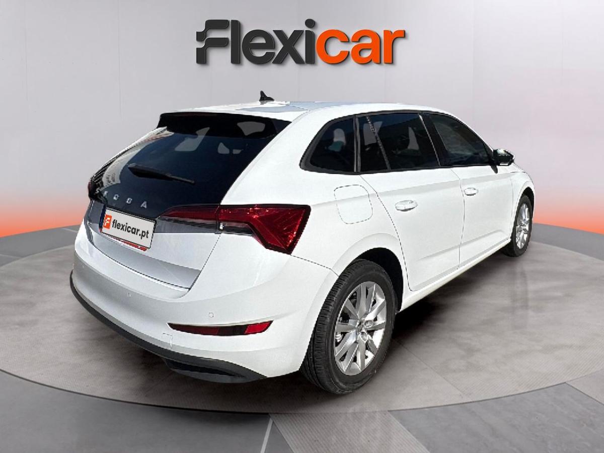 skoda-scala-2022-gasolina-999cc