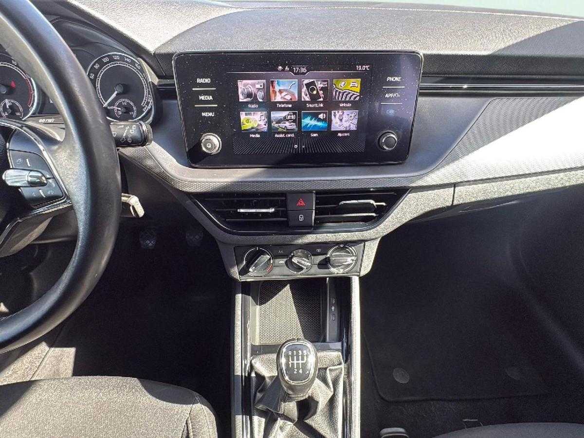 skoda-scala-2022-gasolina-999cc