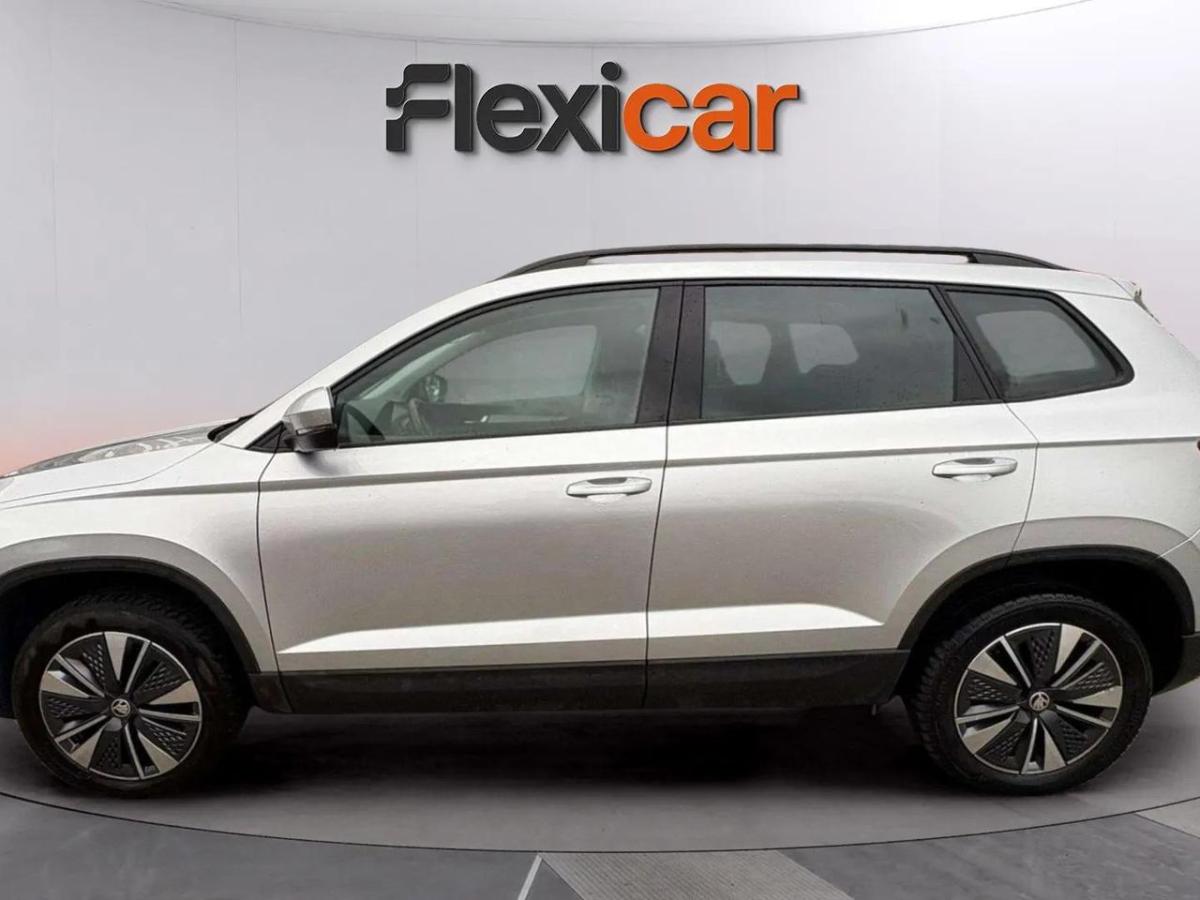 skoda-karoq-2023-gasolina-999cc