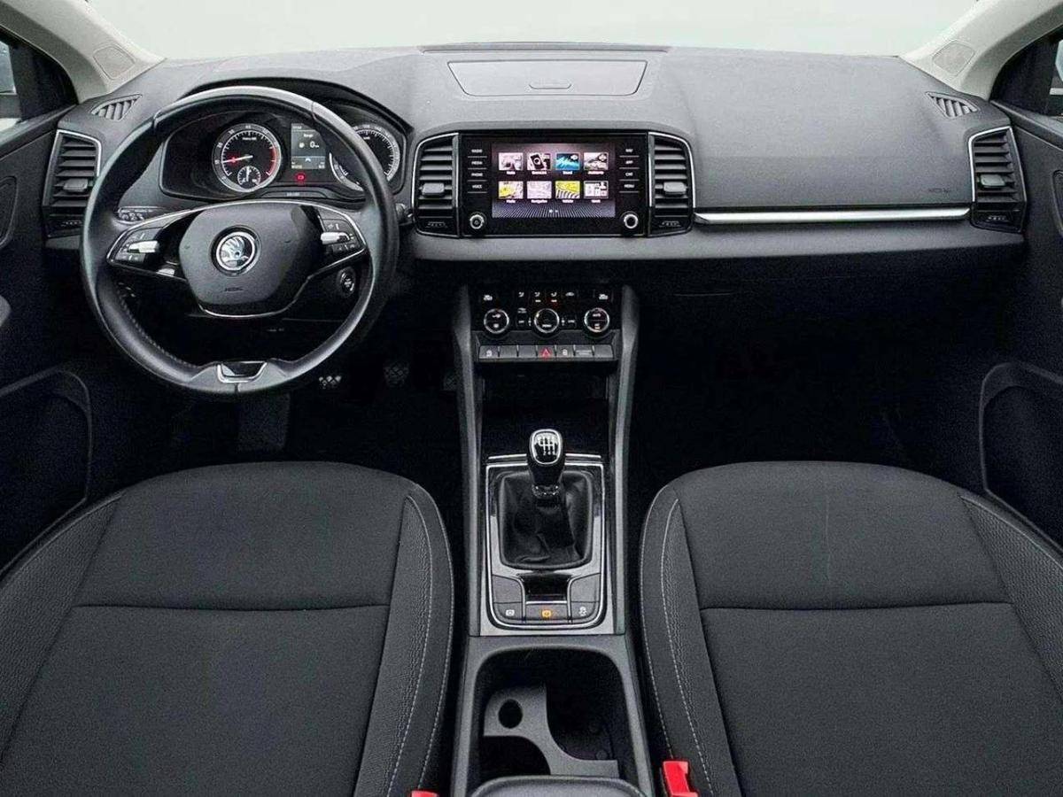 skoda-karoq-2023-gasolina-999cc