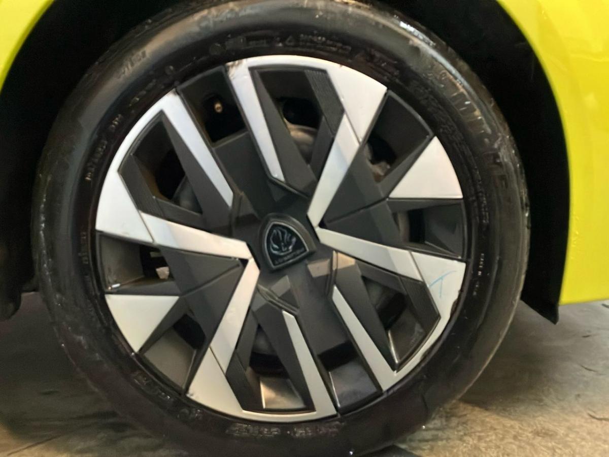 peugeot-208-2025-hibrido-a-gasolina-1199cc