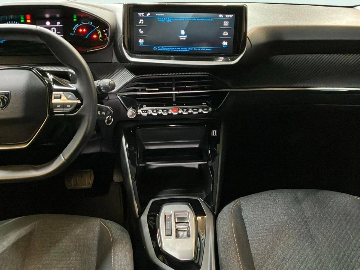 peugeot-208-2025-hibrido-a-gasolina-1199cc
