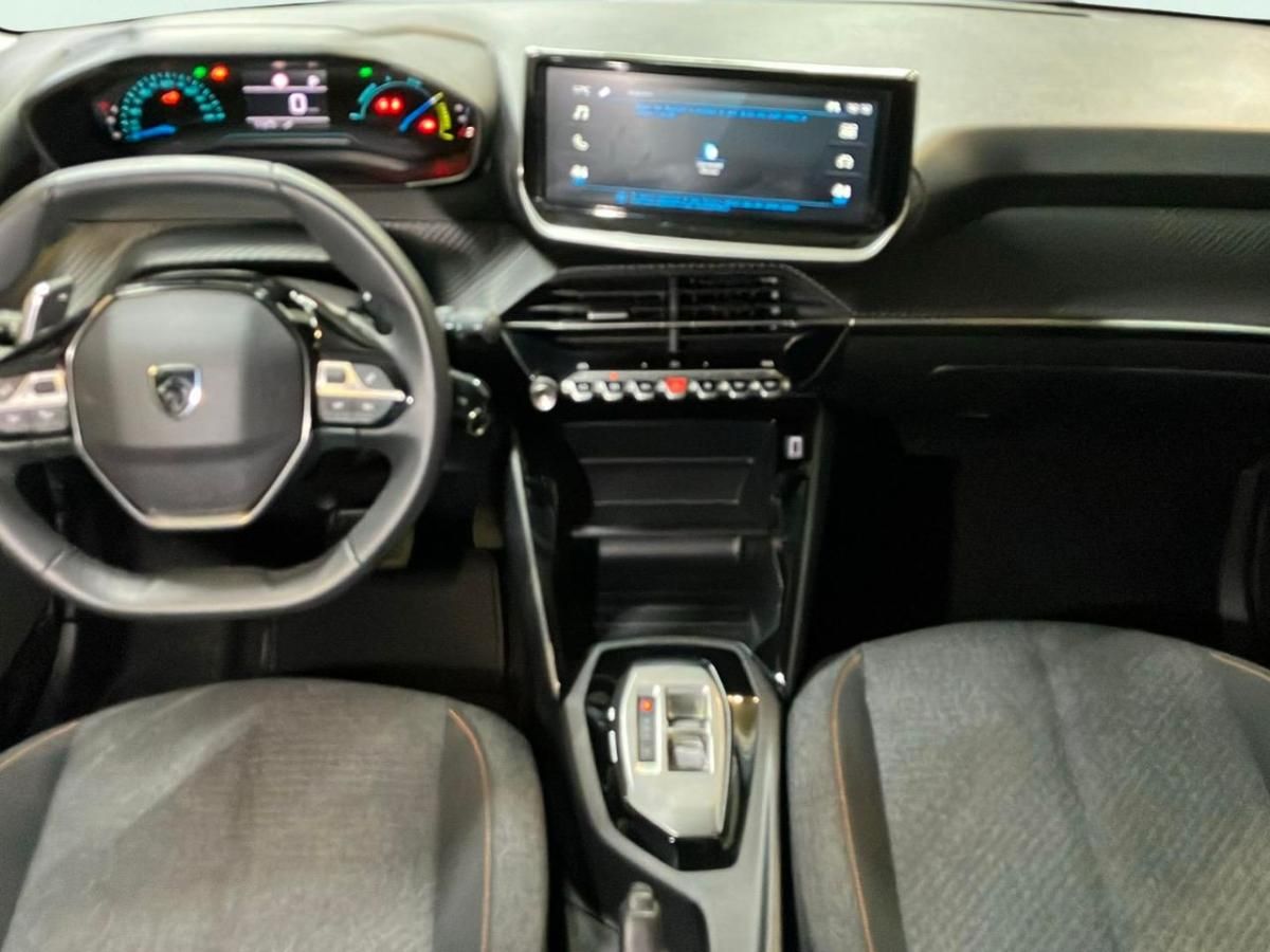 peugeot-208-2025-hibrido-a-gasolina-1199cc