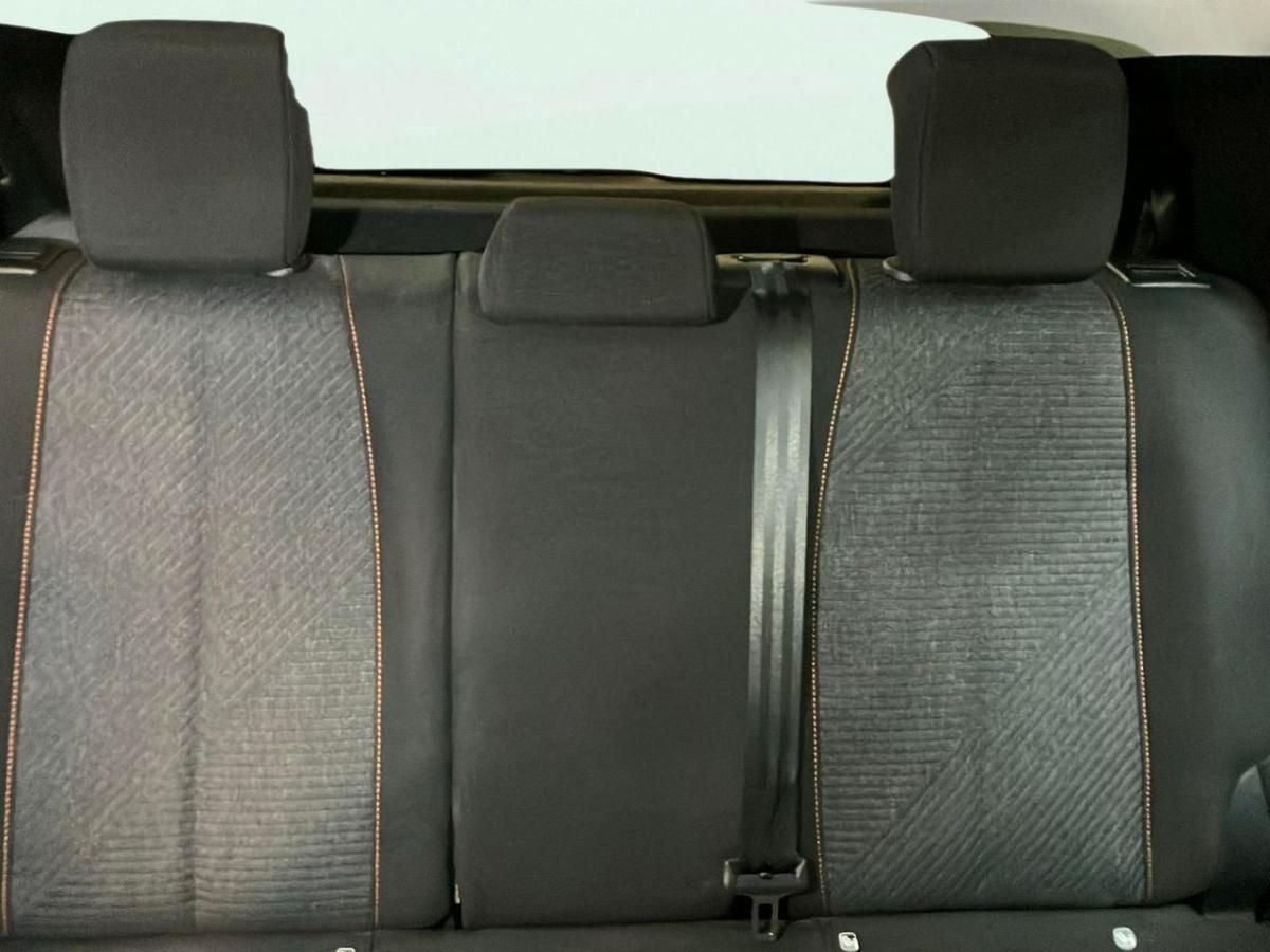 peugeot-208-2025-hibrido-a-gasolina-1199cc