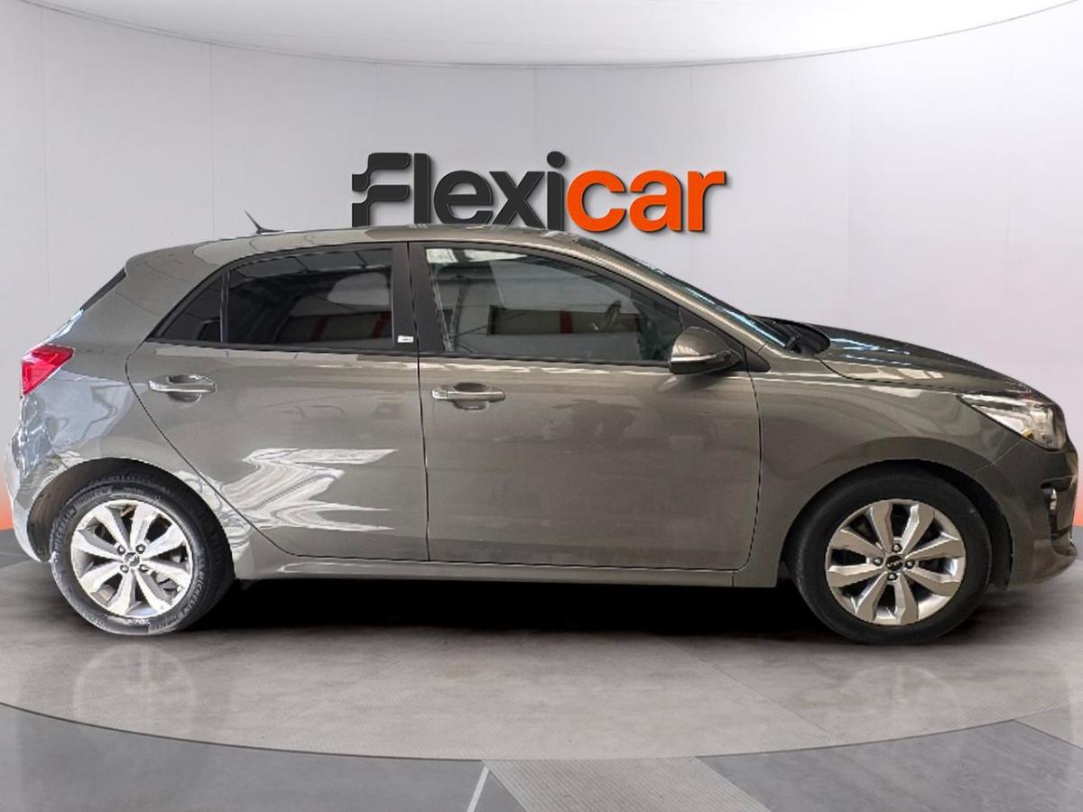 kia-rio-2023-gasolina-998cc