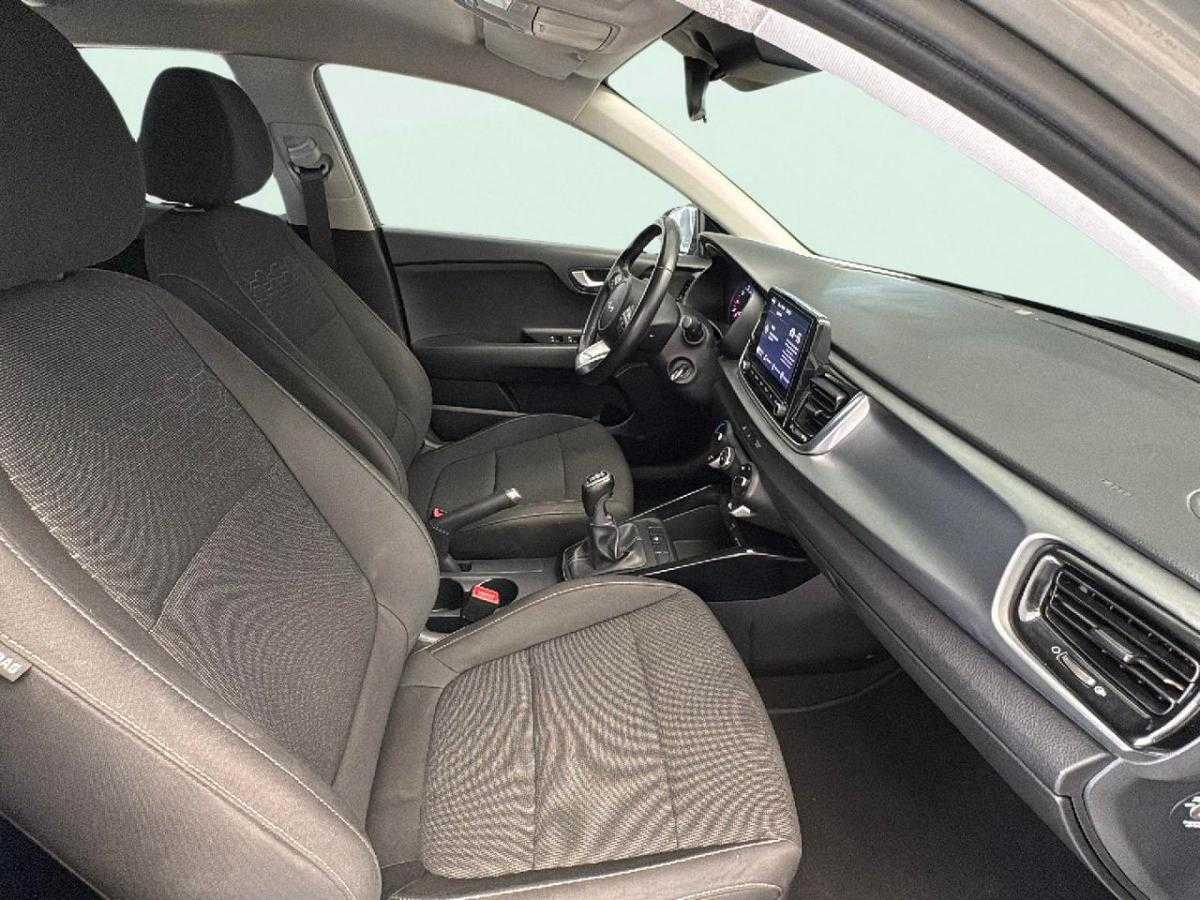 kia-rio-2023-gasolina-998cc