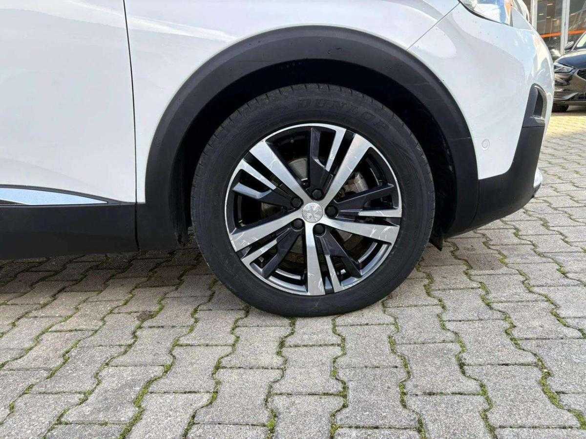 peugeot-5008-2019-diesel-1499cc