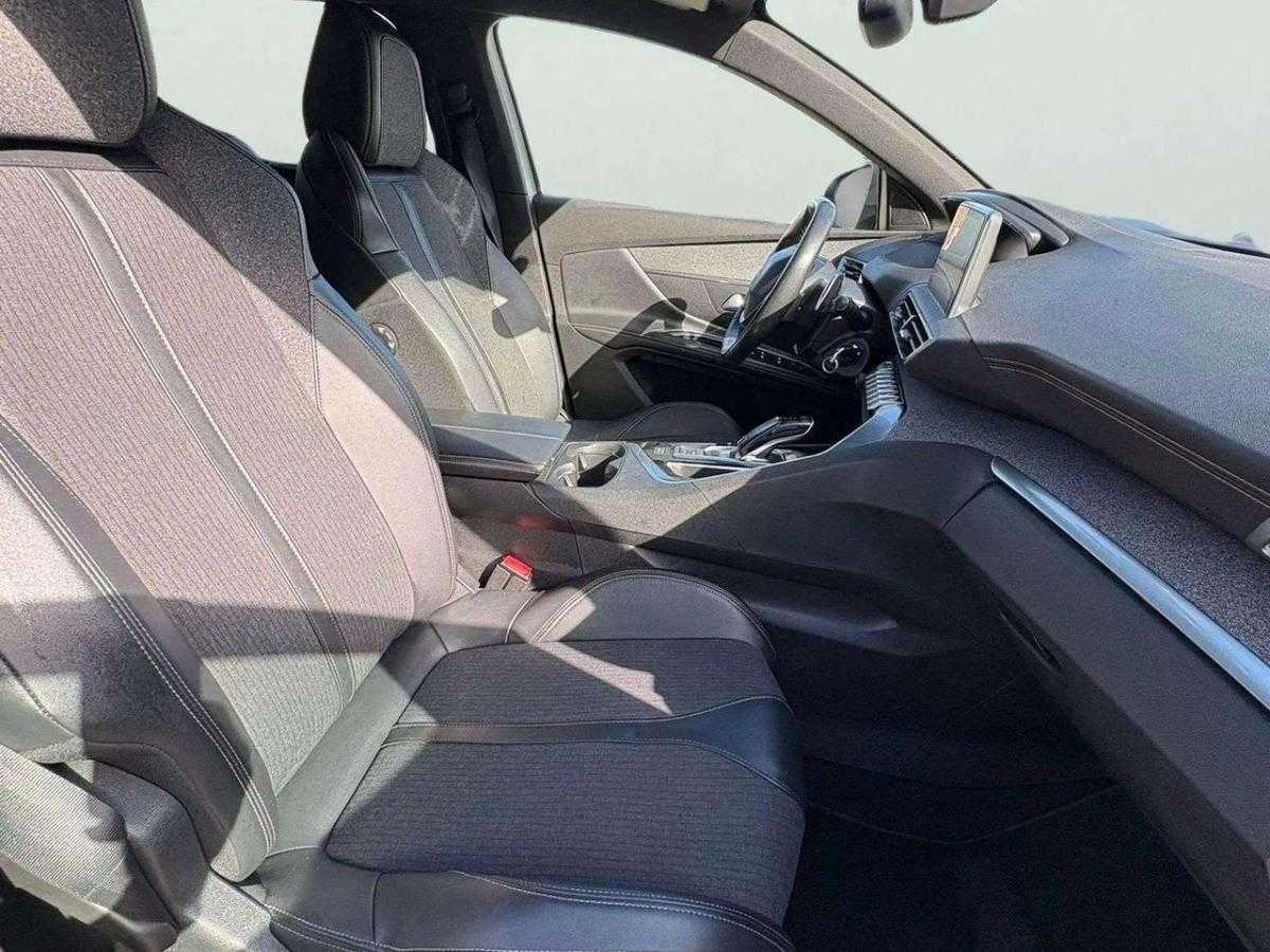 peugeot-5008-2019-diesel-1499cc