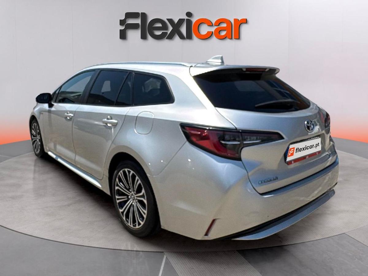 toyota-corolla-2019-hibrido-a-gasolina-1798cc