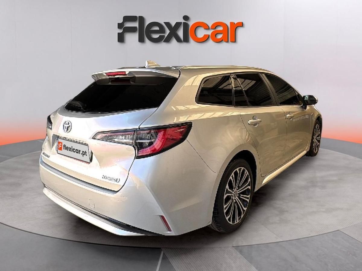 toyota-corolla-2019-hibrido-a-gasolina-1798cc