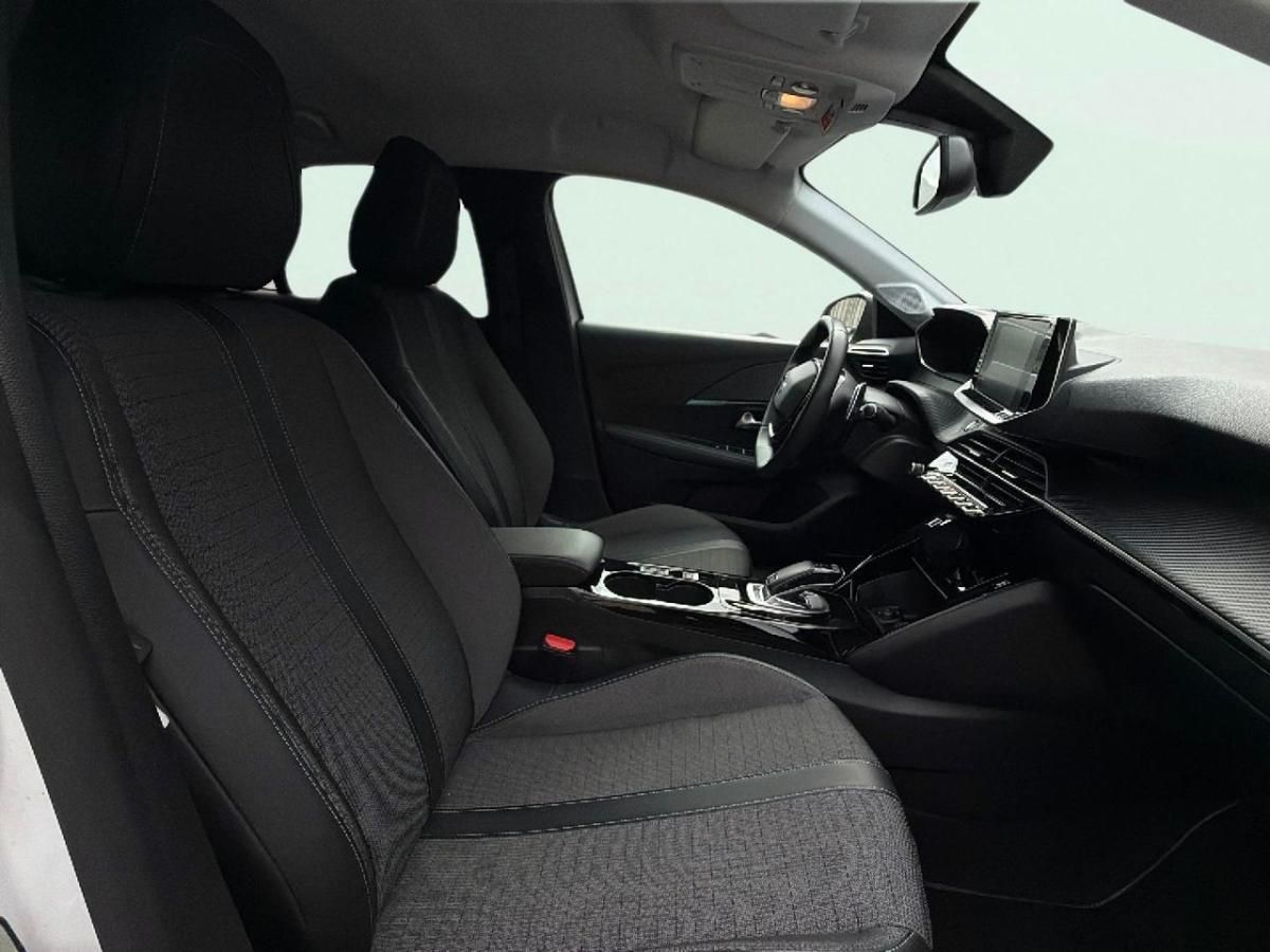 peugeot-208-2021-gasolina-1199cc