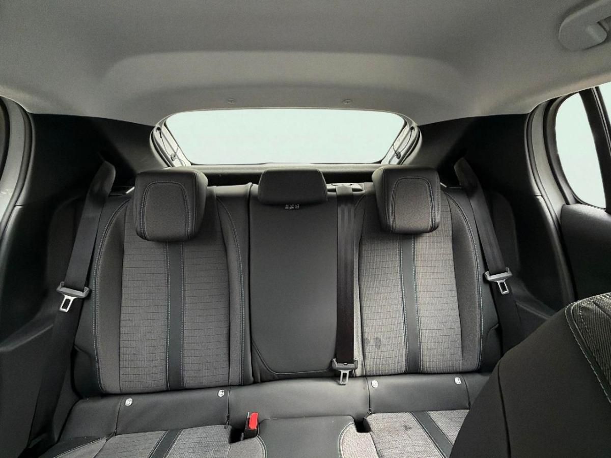 peugeot-208-2021-gasolina-1199cc