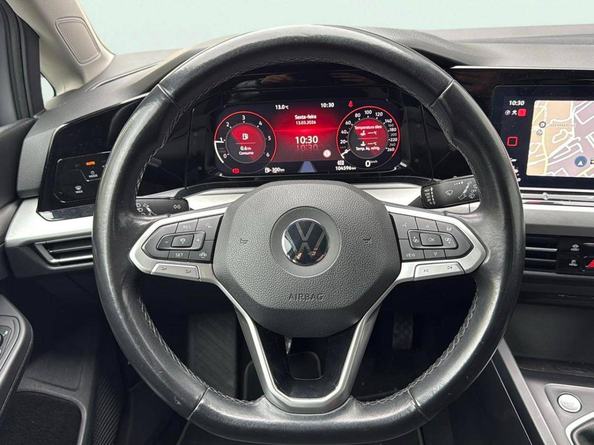 volkswagen-golf-variant-2021-diesel-1968cc