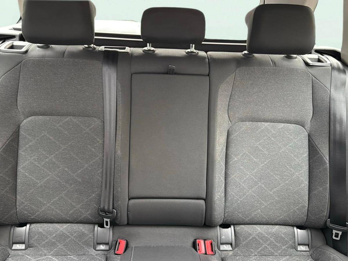 volkswagen-golf-variant-2021-diesel-1968cc